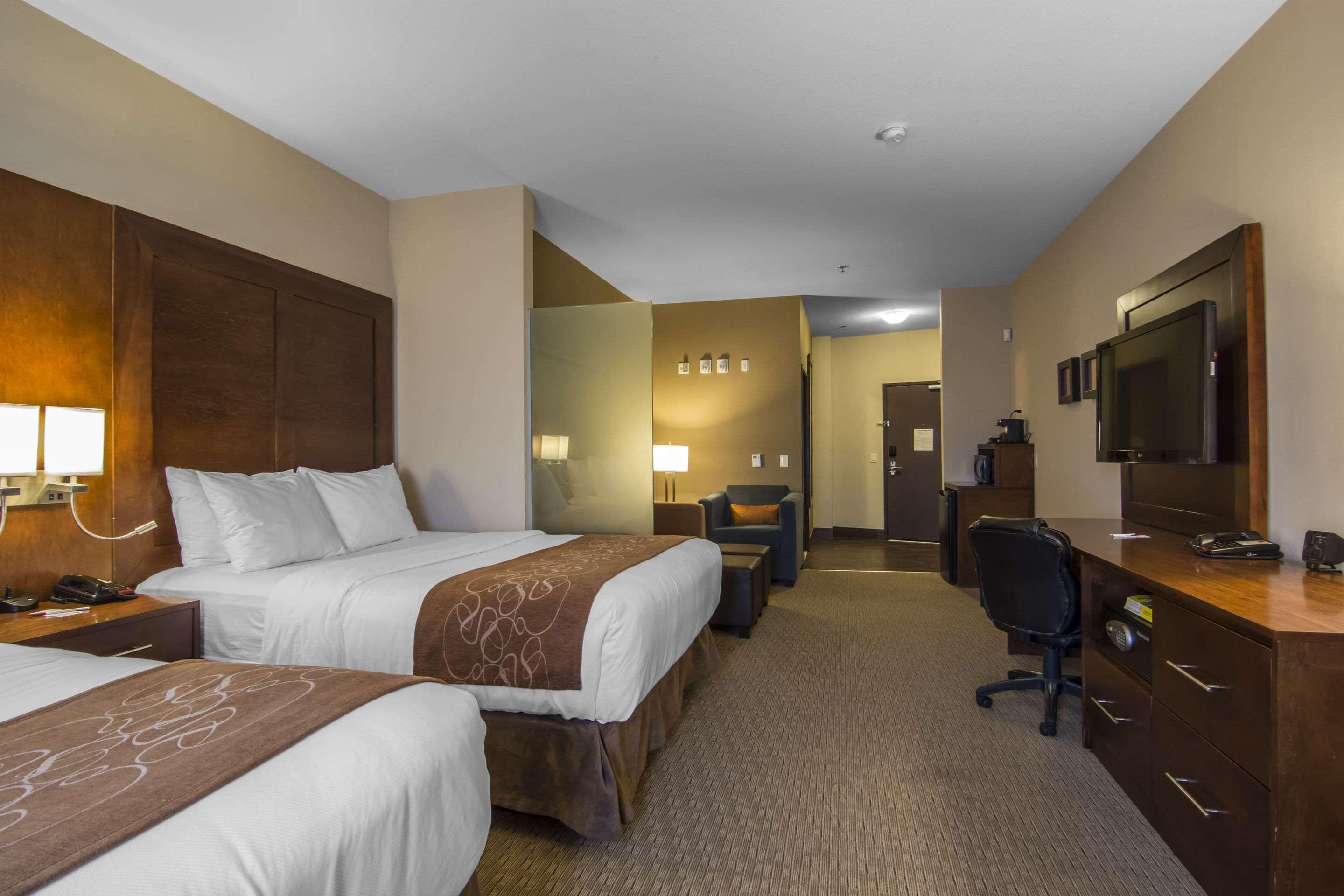 Comfort Suites Saskatoon Exterior foto